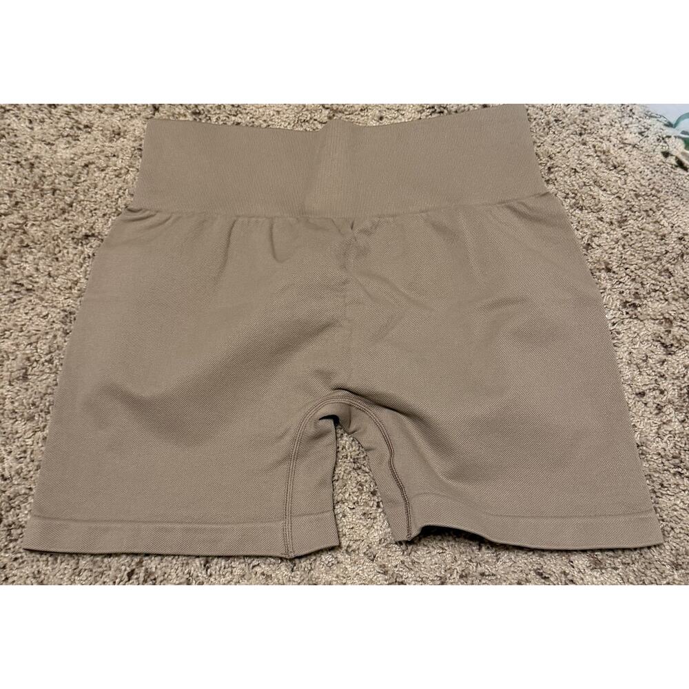 OQQ Women’s Ribbed Shorts Color: Tan Size: XL
